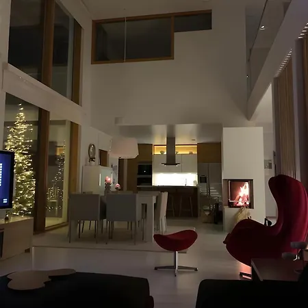 Villa Modern Riverside Villa W Magnificent River Views *