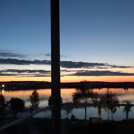 Modern Riverside Villa W Magnificent River Views Villa *