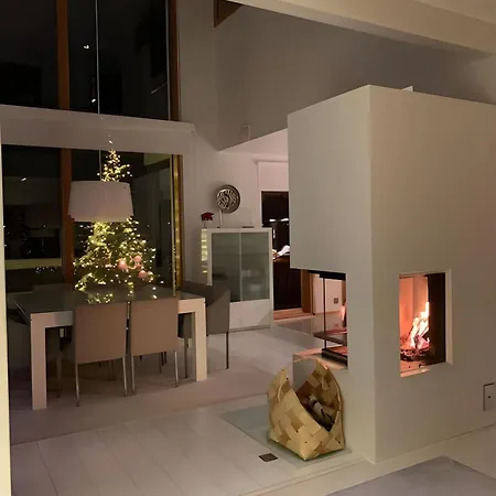 Villa Modern Riverside Villa W Magnificent River Views *