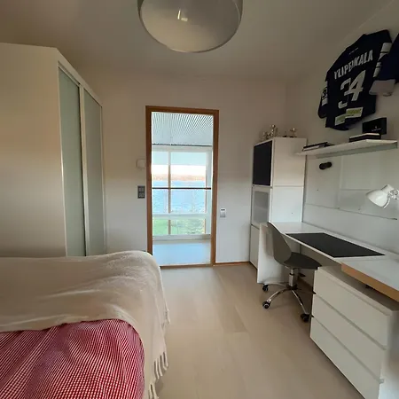 Luxury Riverside Villa, Near Centre Villa *
